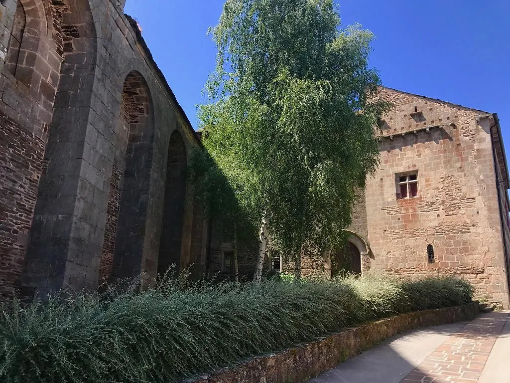 Hébergement de vacances La Petite Maison des Artistes Castelnau-Pégayrols France