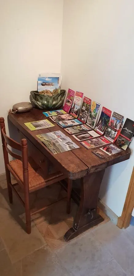 Hébergement de vacances La Petite Maison des Artistes Castelnau-Pégayrols