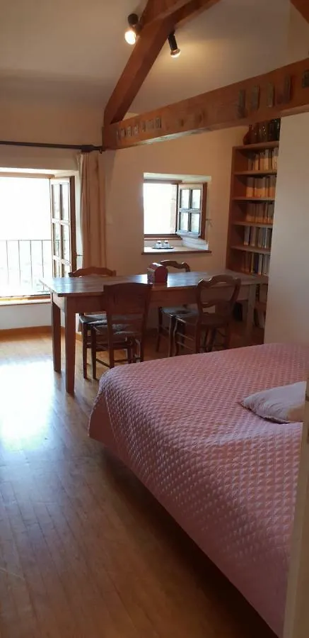 La Petite Maison des Artistes Castelnau-Pégayrols France