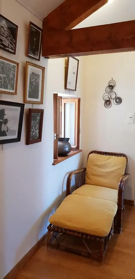 Hébergement de vacances La Petite Maison des Artistes Castelnau-Pégayrols France