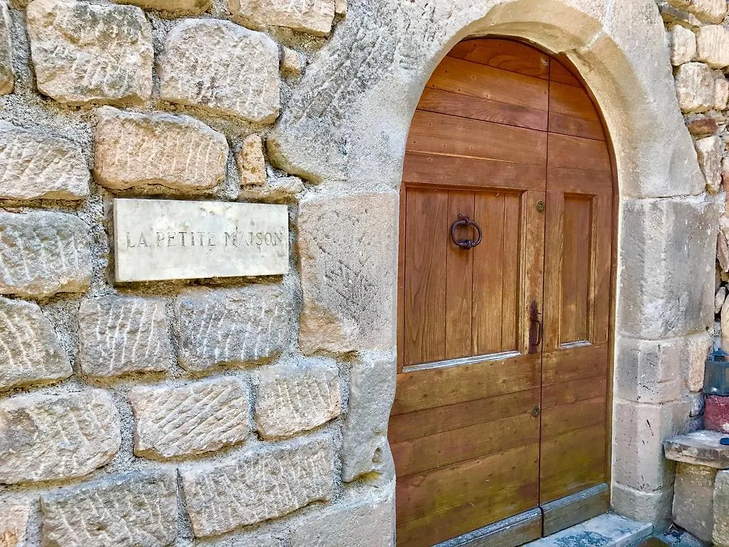 La Petite Maison Des Artistes Holiday home Castelnau-Pegayrols